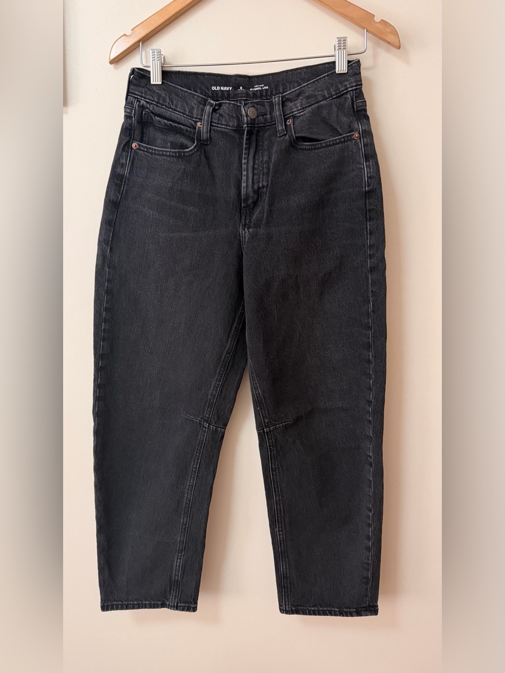 Old Navy High-Rise Barrel Leg Black Jeans Size 6 Petite Like New